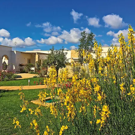 Vigna Corallo Apartahotel 4*